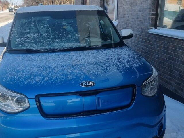 Синій Кіа Soul, об'ємом двигуна 0 л та пробігом 130 тис. км за 4200 $, фото 1 на Automoto.ua