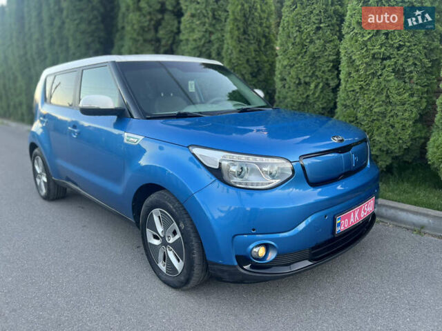 Синий Киа Soul, объемом двигателя 0 л и пробегом 132 тыс. км за 10499 $, фото 1 на Automoto.ua