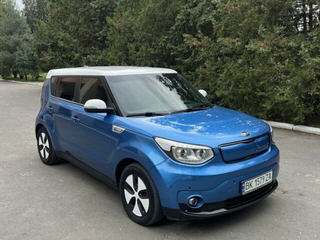 Синій Кіа Soul, об'ємом двигуна 0 л та пробігом 124 тис. км за 7600 $, фото 1 на Automoto.ua