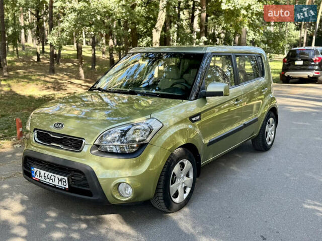 Зелений Кіа Soul, об'ємом двигуна 1.59 л та пробігом 236 тис. км за 7800 $, фото 1 на Automoto.ua