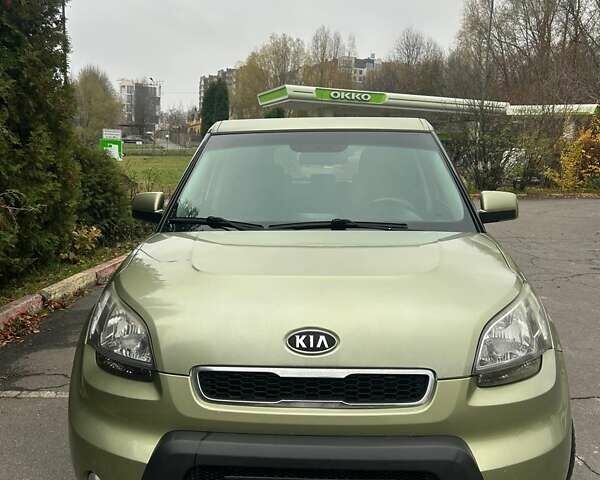 Зеленый Киа Soul, объемом двигателя 1.6 л и пробегом 180 тыс. км за 8200 $, фото 1 на Automoto.ua
