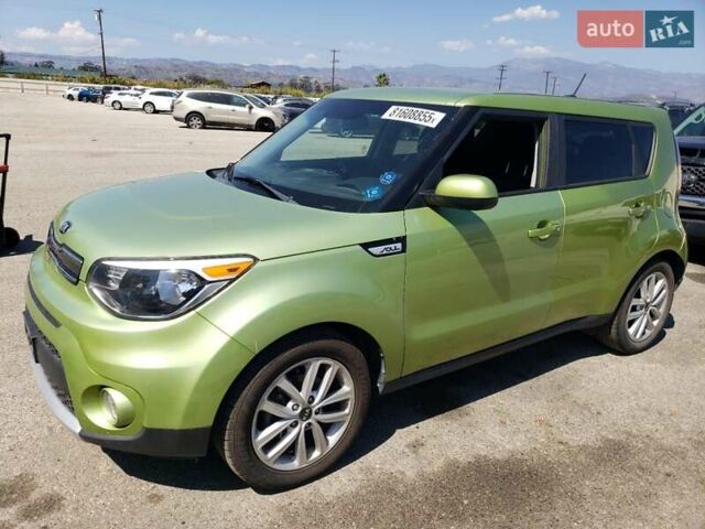 Зеленый Киа Soul, объемом двигателя 2 л и пробегом 175 тыс. км за 1200 $, фото 1 на Automoto.ua