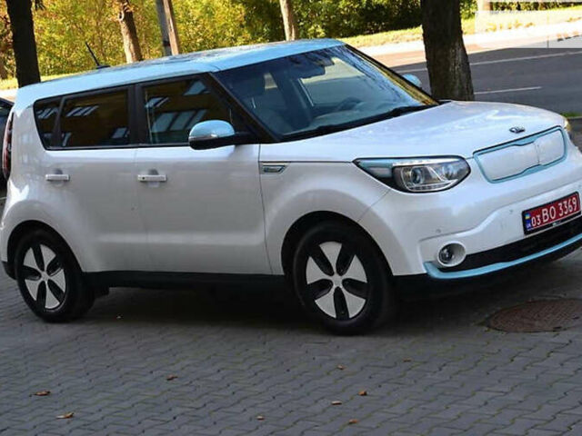 Белый Киа Soul EV, объемом двигателя 0 л и пробегом 108 тыс. км за 7200 $, фото 1 на Automoto.ua