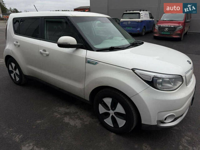 Белый Киа Soul EV, объемом двигателя 0 л и пробегом 114 тыс. км за 10250 $, фото 1 на Automoto.ua