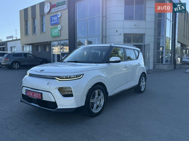Белый Киа Soul EV, объемом двигателя 0 л и пробегом 153 тыс. км за 13500 $, фото 1 на Automoto.ua