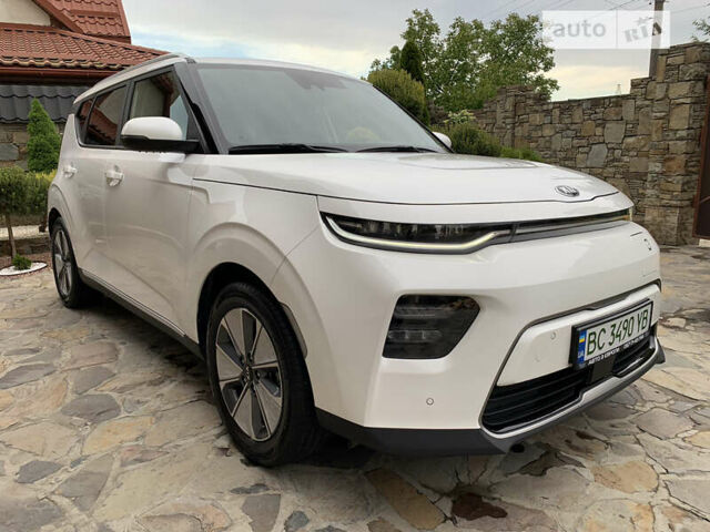 Белый Киа Soul EV, объемом двигателя 0 л и пробегом 48 тыс. км за 19799 $, фото 1 на Automoto.ua