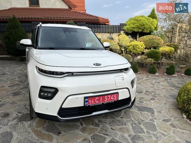 Белый Киа Soul EV, объемом двигателя 0 л и пробегом 60 тыс. км за 19400 $, фото 1 на Automoto.ua