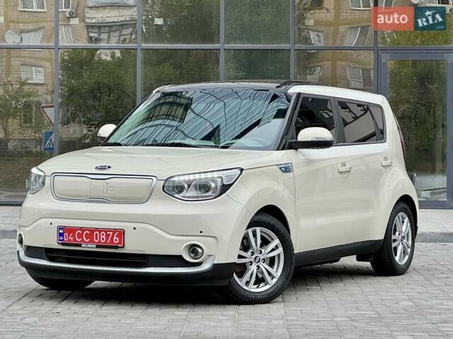 Бежевий Кіа Soul EV, об'ємом двигуна 0 л та пробігом 110 тис. км за 11500 $, фото 1 на Automoto.ua