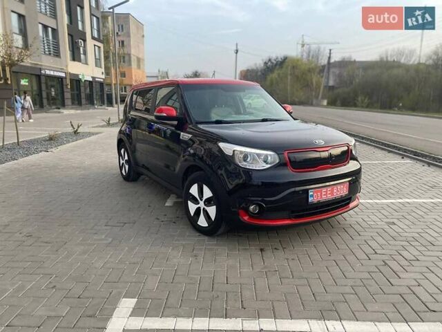 Черный Киа Soul EV, объемом двигателя 0 л и пробегом 98 тыс. км за 8999 $, фото 1 на Automoto.ua