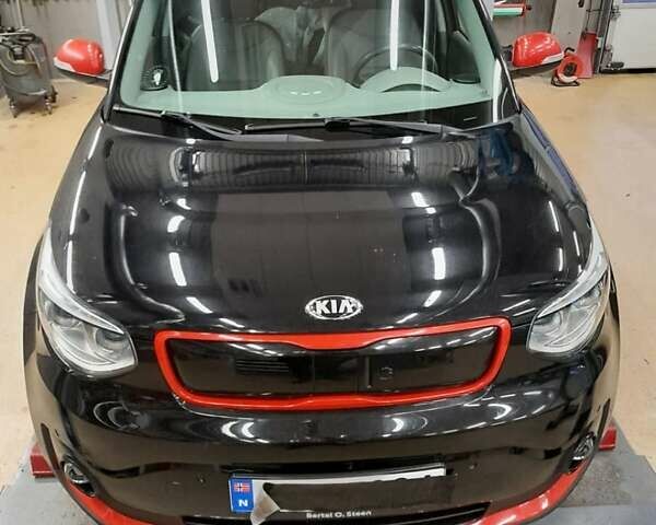 Черный Киа Soul EV, объемом двигателя 0 л и пробегом 158 тыс. км за 10750 $, фото 1 на Automoto.ua