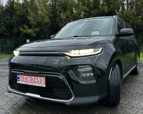 Чорний Кіа Soul EV, об'ємом двигуна 0 л та пробігом 123 тис. км за 18900 $, фото 1 на Automoto.ua