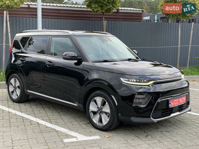 Чорний Кіа Soul EV, об'ємом двигуна 0 л та пробігом 67 тис. км за 18399 $, фото 1 на Automoto.ua