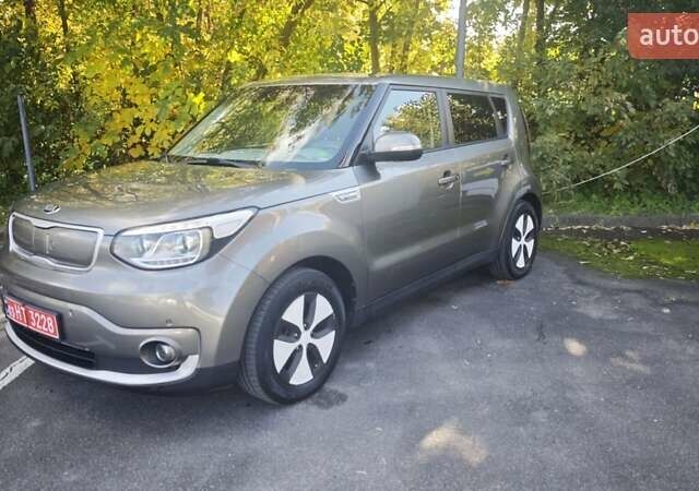 Серый Киа Soul EV, объемом двигателя 0 л и пробегом 99 тыс. км за 8500 $, фото 1 на Automoto.ua
