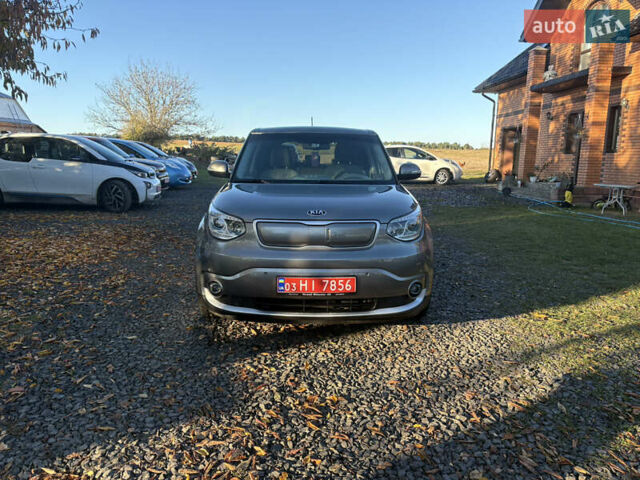 Серый Киа Soul EV, объемом двигателя 0 л и пробегом 99 тыс. км за 6100 $, фото 1 на Automoto.ua