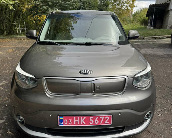 Серый Киа Soul EV, объемом двигателя 0 л и пробегом 158 тыс. км за 9900 $, фото 1 на Automoto.ua