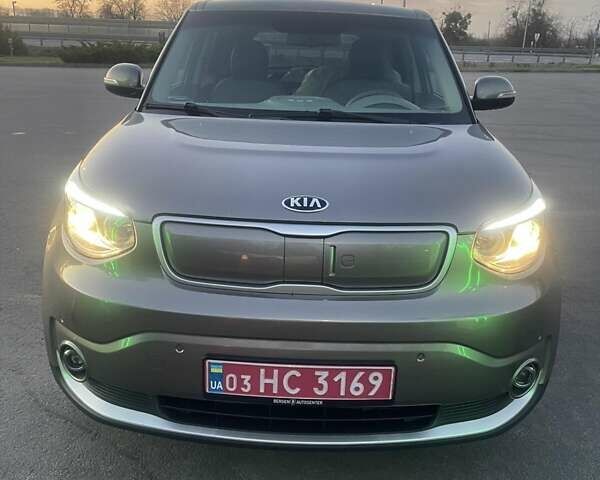 Зеленый Киа Soul EV, объемом двигателя 0 л и пробегом 115 тыс. км за 7600 $, фото 1 на Automoto.ua