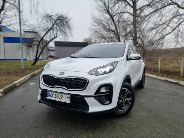 Белый Киа Sportage, объемом двигателя 0.16 л и пробегом 52 тыс. км за 18000 $, фото 1 на Automoto.ua