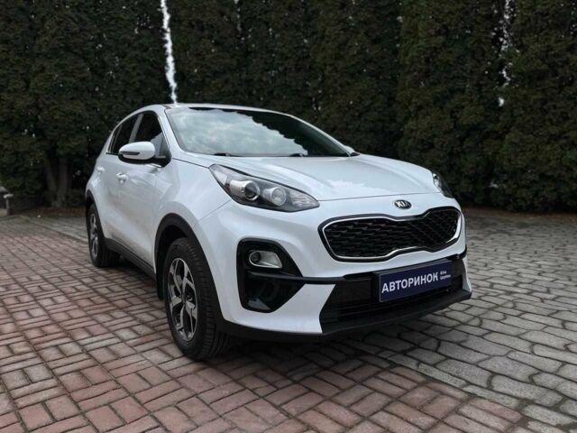 Белый Киа Sportage, объемом двигателя 1.6 л и пробегом 75 тыс. км за 18500 $, фото 1 на Automoto.ua