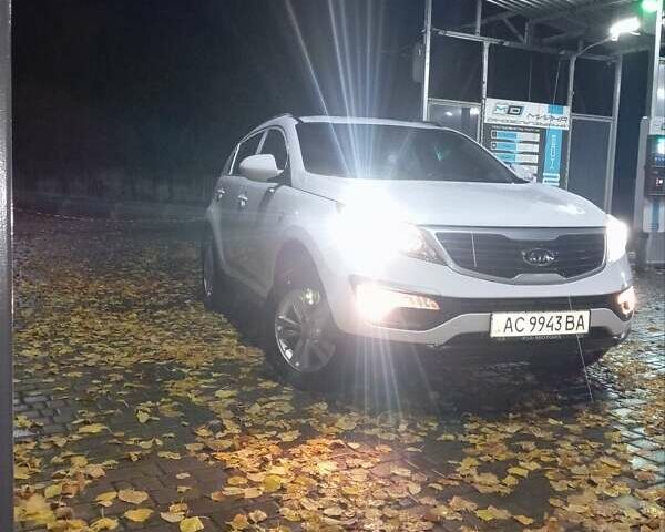 Белый Киа Sportage, объемом двигателя 2 л и пробегом 160 тыс. км за 10500 $, фото 1 на Automoto.ua