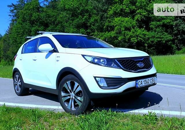 Білий Кіа Sportage, об'ємом двигуна 2 л та пробігом 180 тис. км за 9500 $, фото 1 на Automoto.ua