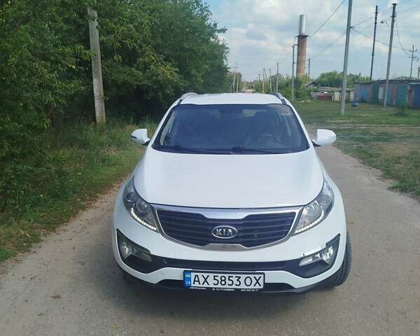 Білий Кіа Sportage, об'ємом двигуна 2 л та пробігом 248 тис. км за 14000 $, фото 1 на Automoto.ua