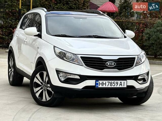 Білий Кіа Sportage, об'ємом двигуна 2 л та пробігом 165 тис. км за 13300 $, фото 1 на Automoto.ua