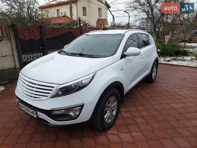 Белый Киа Sportage, объемом двигателя 1.69 л и пробегом 170 тыс. км за 11999 $, фото 1 на Automoto.ua