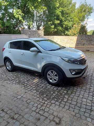 Білий Кіа Sportage, об'ємом двигуна 1.7 л та пробігом 292 тис. км за 11900 $, фото 1 на Automoto.ua