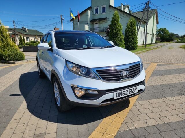 Белый Киа Sportage, объемом двигателя 1.7 л и пробегом 149 тыс. км за 4282 $, фото 1 на Automoto.ua