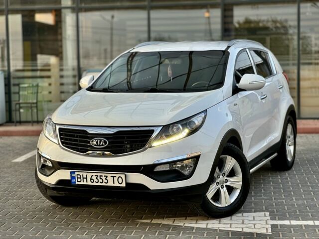 Білий Кіа Sportage, об'ємом двигуна 2 л та пробігом 109 тис. км за 13500 $, фото 1 на Automoto.ua