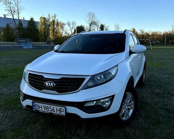 Белый Киа Sportage, объемом двигателя 1.69 л и пробегом 222 тыс. км за 12000 $, фото 1 на Automoto.ua