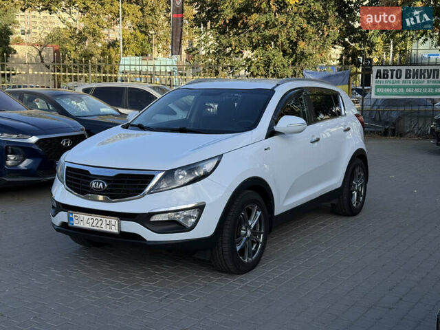 Киа Sportage 2013 в Одессе на Automoto.ua Белый Киа Sportage, объемом двигателя 2 л и пробегом 143 тыс. км за 12999 $, фото 1 на Automoto.ua