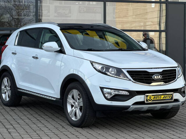 Белый Киа Sportage, объемом двигателя 1.6 л и пробегом 133 тыс. км за 15500 $, фото 1 на Automoto.ua