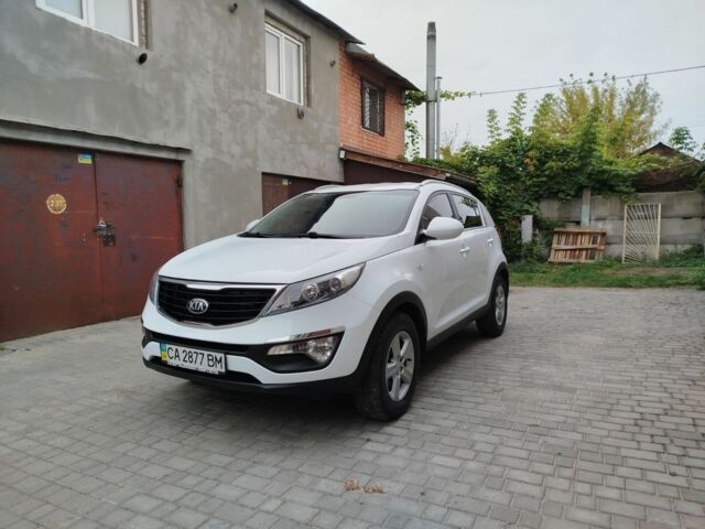 Киа Sportage 2014 в Черкассах на Automoto.ua Белый Киа Sportage, объемом двигателя 2 л и пробегом 154 тыс. км за 11900 $, фото 1 на Automoto.ua