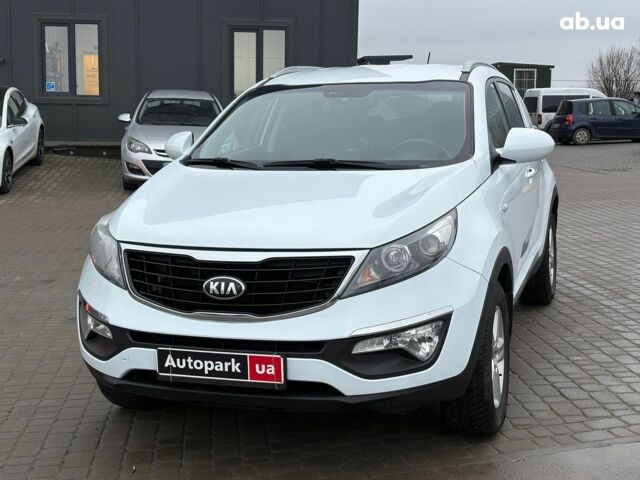 Белый Киа Sportage, объемом двигателя 2 л и пробегом 127 тыс. км за 14690 $, фото 1 на Automoto.ua