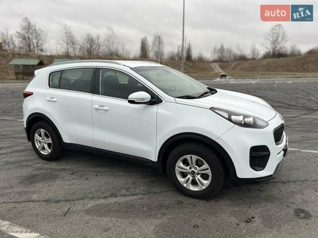 Белый Киа Sportage, объемом двигателя 1.69 л и пробегом 123 тыс. км за 16400 $, фото 1 на Automoto.ua