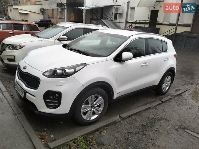 Білий Кіа Sportage, об'ємом двигуна 2 л та пробігом 97 тис. км за 15500 $, фото 1 на Automoto.ua