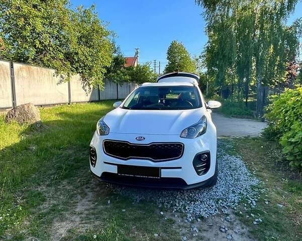 Белый Киа Sportage, объемом двигателя 2 л и пробегом 37 тыс. км за 19500 $, фото 1 на Automoto.ua