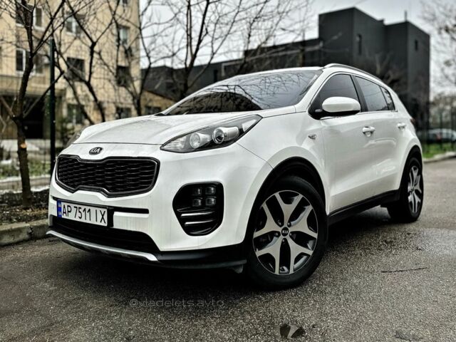 Білий Кіа Sportage, об'ємом двигуна 2 л та пробігом 120 тис. км за 16499 $, фото 1 на Automoto.ua