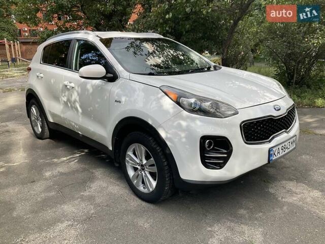Белый Киа Sportage, объемом двигателя 2.4 л и пробегом 143 тыс. км за 12800 $, фото 1 на Automoto.ua