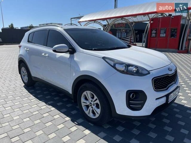 Белый Киа Sportage, объемом двигателя 1.69 л и пробегом 167 тыс. км за 16666 $, фото 1 на Automoto.ua