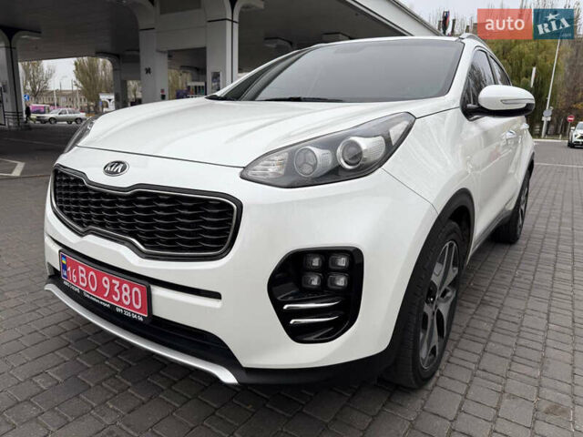 Белый Киа Sportage, объемом двигателя 2 л и пробегом 160 тыс. км за 17200 $, фото 1 на Automoto.ua
