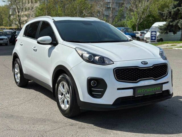 Білий Кіа Sportage, об'ємом двигуна 1.7 л та пробігом 127 тис. км за 14900 $, фото 1 на Automoto.ua