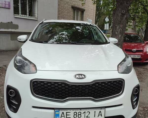 Белый Киа Sportage, объемом двигателя 1.69 л и пробегом 169 тыс. км за 17500 $, фото 1 на Automoto.ua