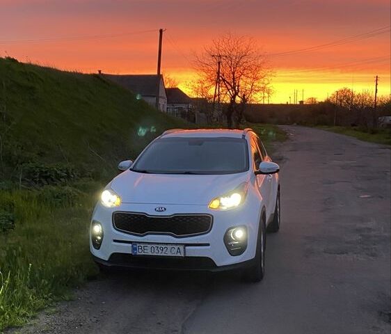 Белый Киа Sportage, объемом двигателя 1.7 л и пробегом 291 тыс. км за 13900 $, фото 1 на Automoto.ua