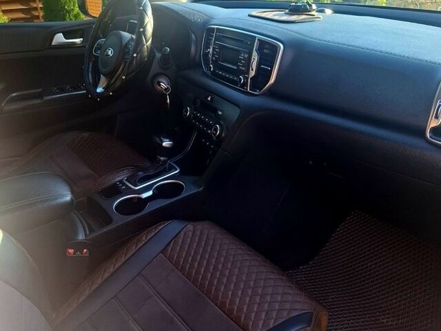 Белый Киа Sportage, объемом двигателя 1.7 л и пробегом 197 тыс. км за 16500 $, фото 1 на Automoto.ua