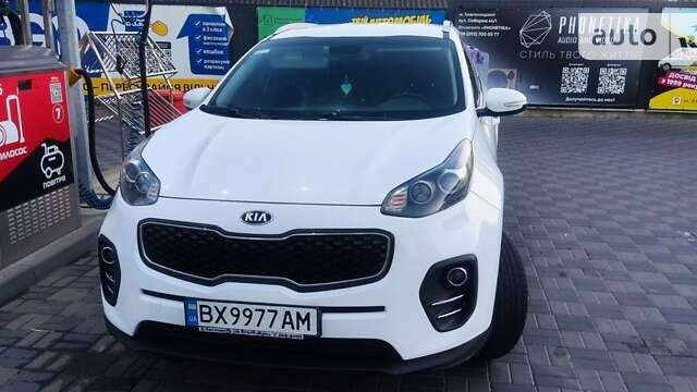 Белый Киа Sportage, объемом двигателя 1.69 л и пробегом 199 тыс. км за 15500 $, фото 1 на Automoto.ua