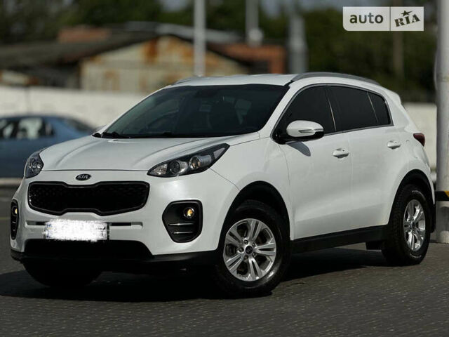 Белый Киа Sportage, объемом двигателя 1.69 л и пробегом 134 тыс. км за 13800 $, фото 1 на Automoto.ua