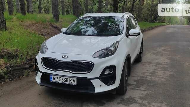 Белый Киа Sportage, объемом двигателя 1.6 л и пробегом 174 тыс. км за 19300 $, фото 1 на Automoto.ua