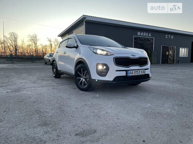 Белый Киа Sportage, объемом двигателя 1.69 л и пробегом 106 тыс. км за 22500 $, фото 1 на Automoto.ua